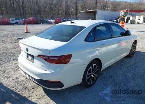 2023 Volkswagen Jetta 1.5T Sport z USA, uszkodzony, nr VIN 3VWBM7BU9PM011136